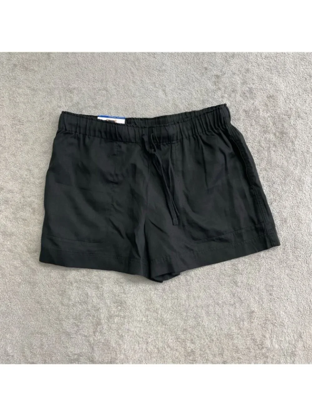 Hilary Radley Women's L Black Tencel Pull-On Shorts With Pockets Mid Rise P0254